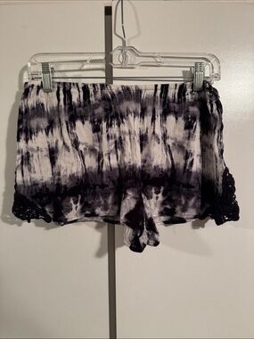 HIP tie dye shorts